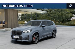 BMW X1 - xDrive25e M Sport Automaat / Panoramadak / Trekhaak / Achteruitrijcamera / Sportstoelen /