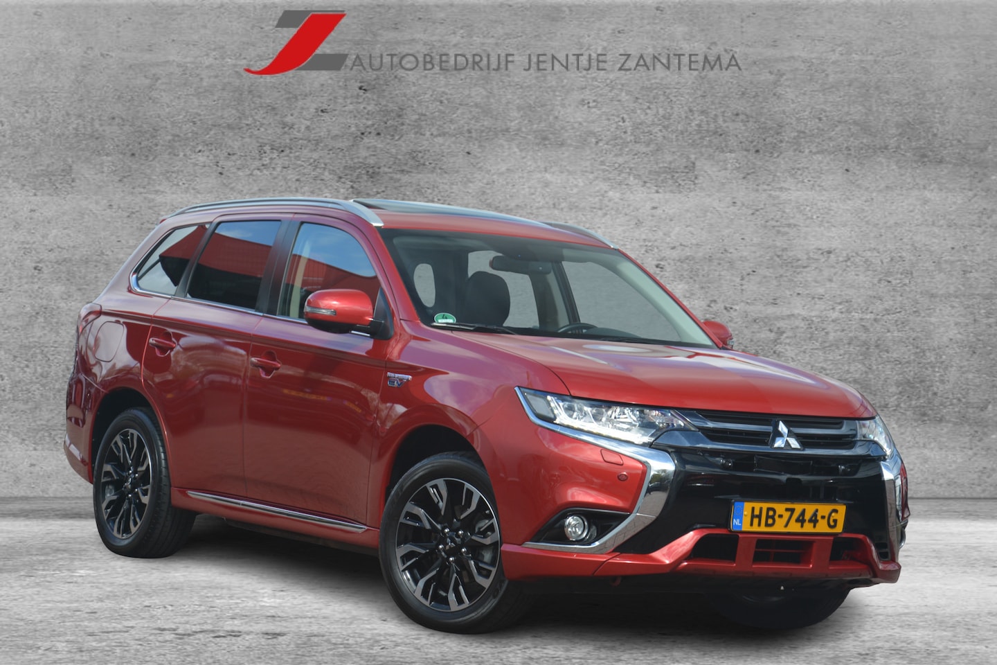 Mitsubishi Outlander - 2.0 PHEV Instyle+ | Navigatie | 360 camera | Schuif-kanteldak | Leer | Stoel+stuurverwarmi - AutoWereld.nl