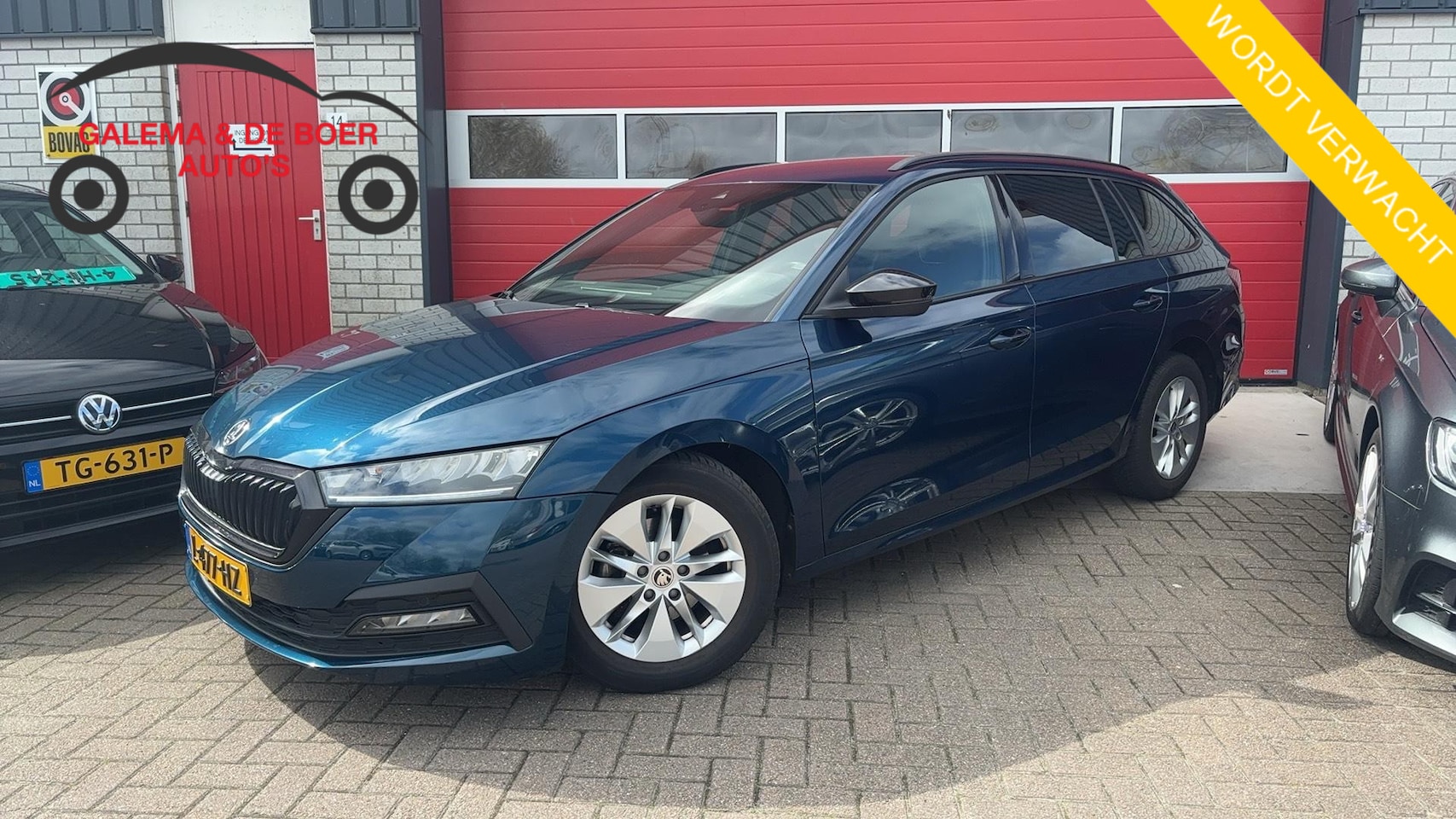 Skoda Octavia Combi - 1.0 e-TSI Sport Business AUTOMAAT / SFEER / FULL LED / TREKHAAK / SPORTSTOEL / NAVI / CLIM - AutoWereld.nl