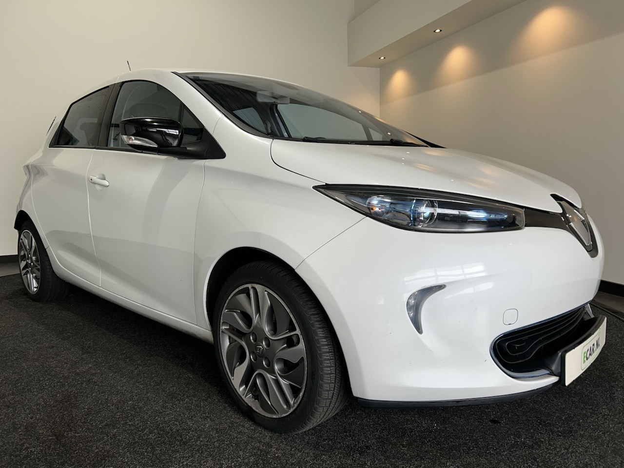 Renault Zoe - Q210 Zen Quickcharge 22 kWh Koopaccu | Airco | cruise control | achteruitrijcamera| Soh (b - AutoWereld.nl