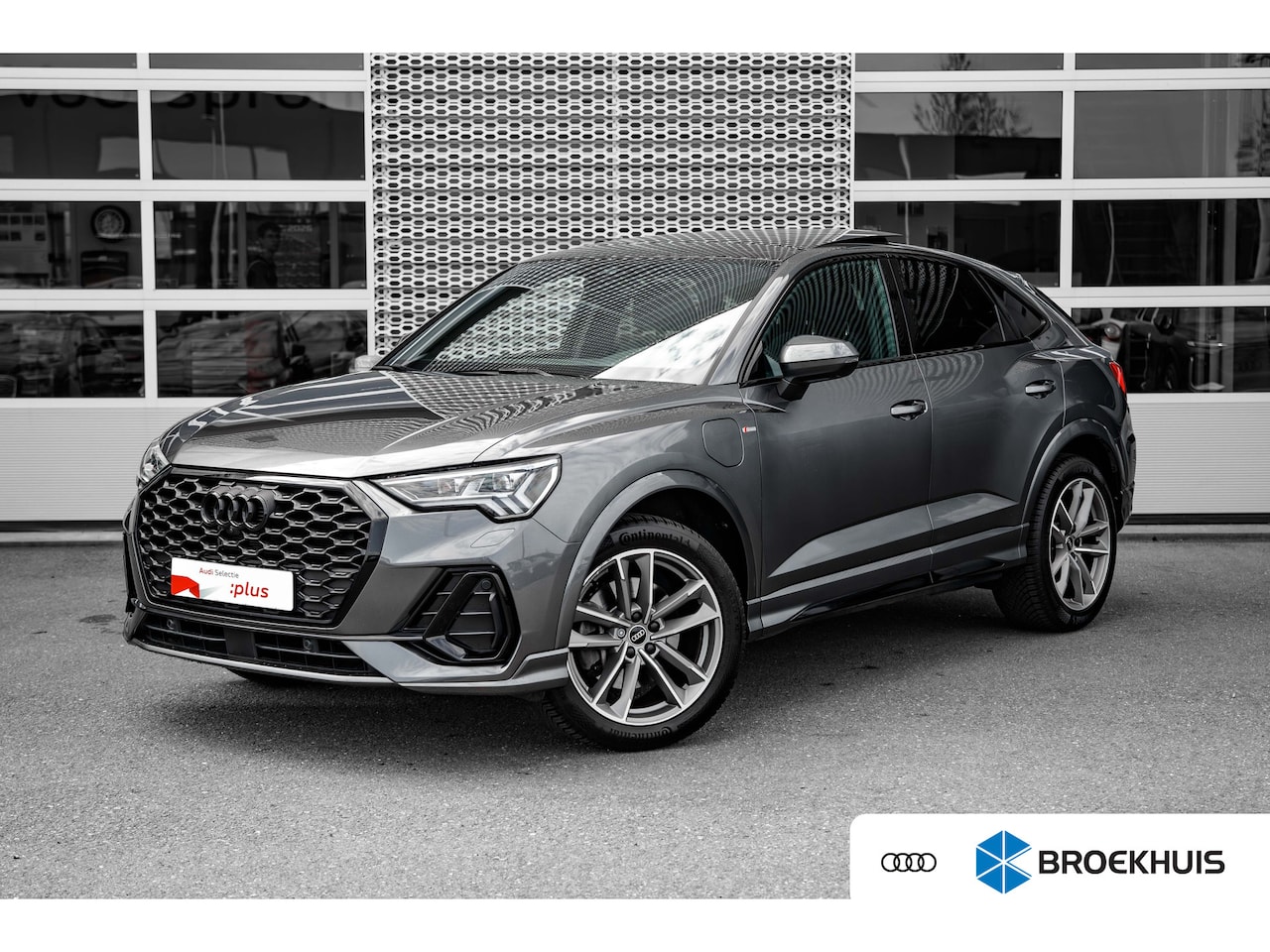 Audi Q3 Sportback - 45 TFSI e S line | Panoramadak | Stoelverwarming | 360 camera | - AutoWereld.nl