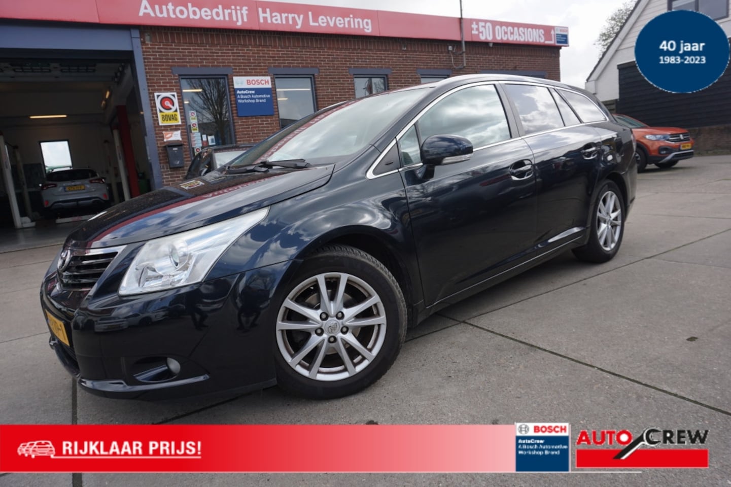 Toyota Avensis - 1.8 VVT-i 147pk Aut Business Plus Leder Camera Navigatie - AutoWereld.nl