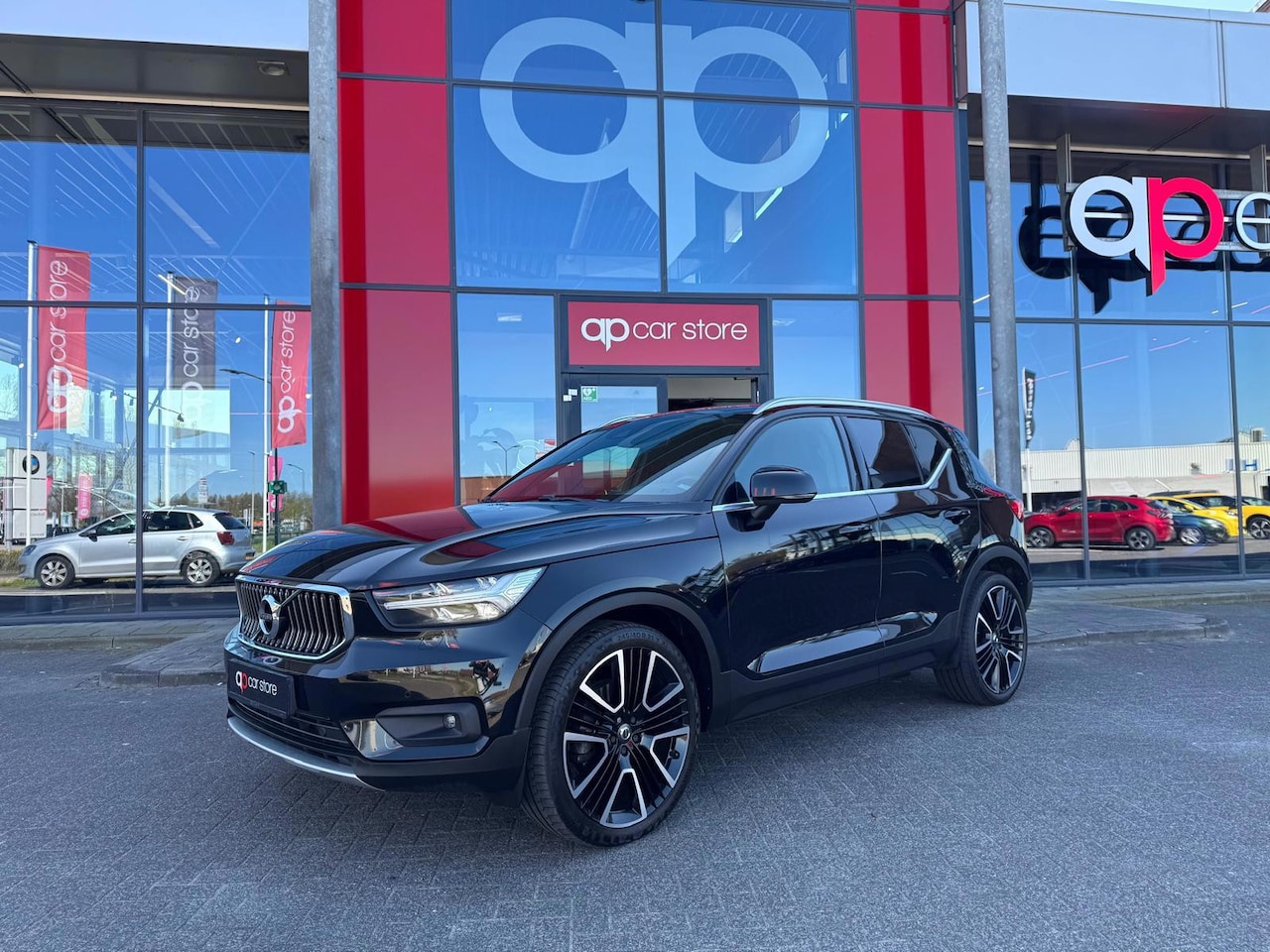 Volvo XC40 - 2.0 D4 AWD R-Design Facelift | Camera | Leder | Stoelverwarming | LED - AutoWereld.nl