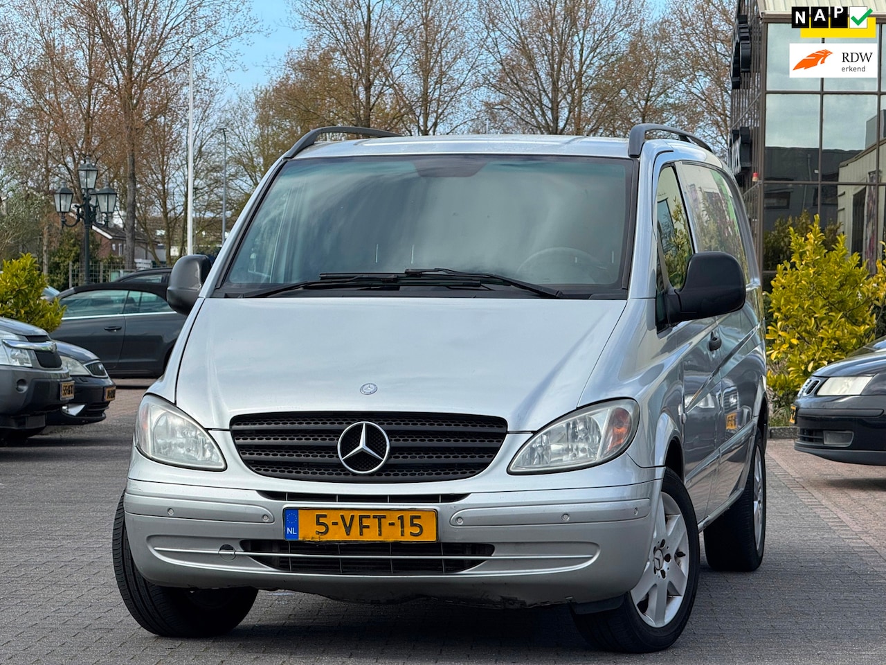 Mercedes-Benz Vito - 120 CDI 320 V6 Lang HD Automaat | Parkeersensoren | Trekhaak | Climate control | Elektrisc - AutoWereld.nl