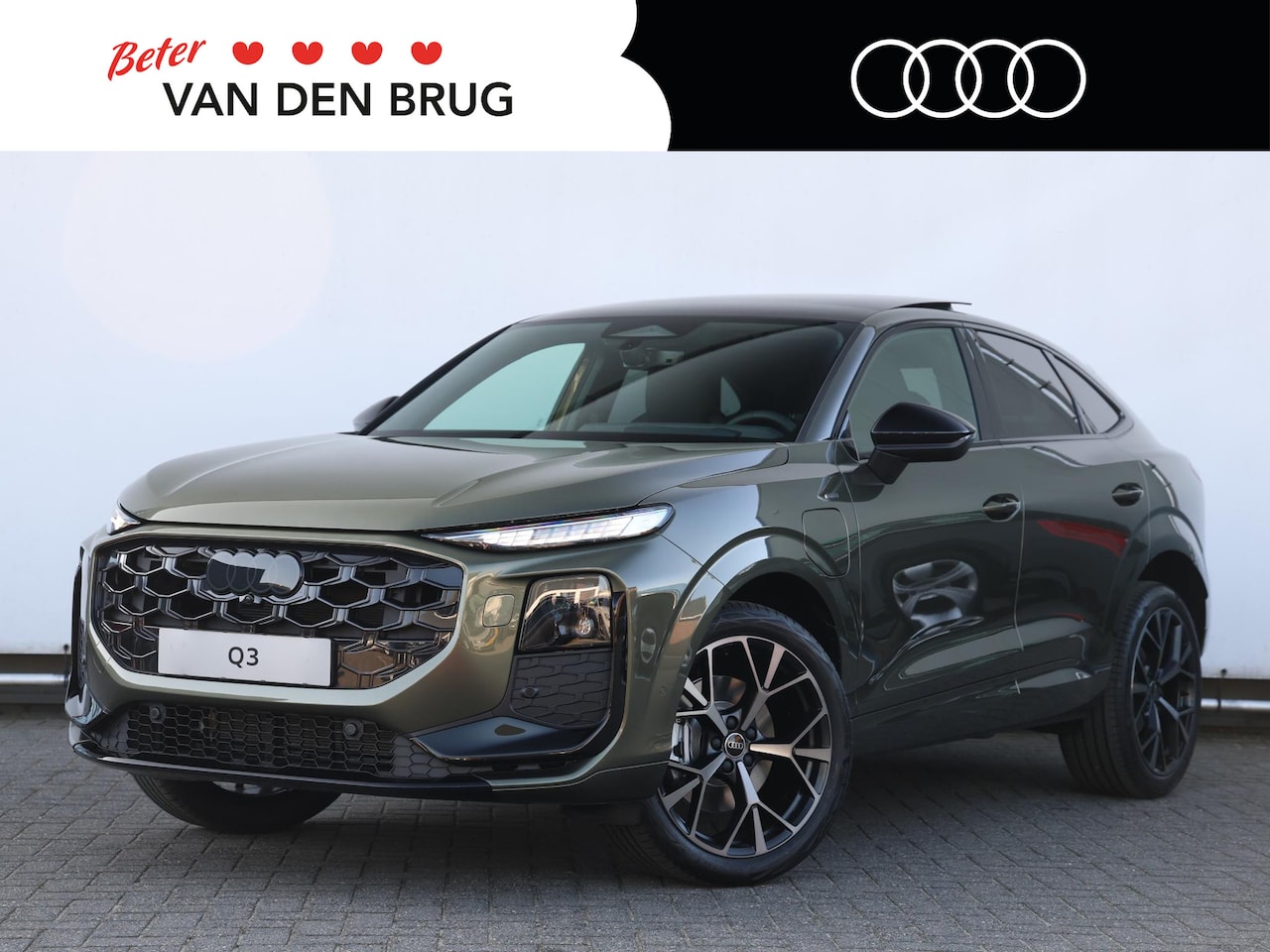Audi Q3 Sportback - S edition e-hybrid 200 kW / 272 PK | Oak Green metallic | Panoramadak | Optiek zwart | Pri - AutoWereld.nl
