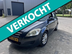 Kia Cee'd - 1.4 Fifteen ISG Airco