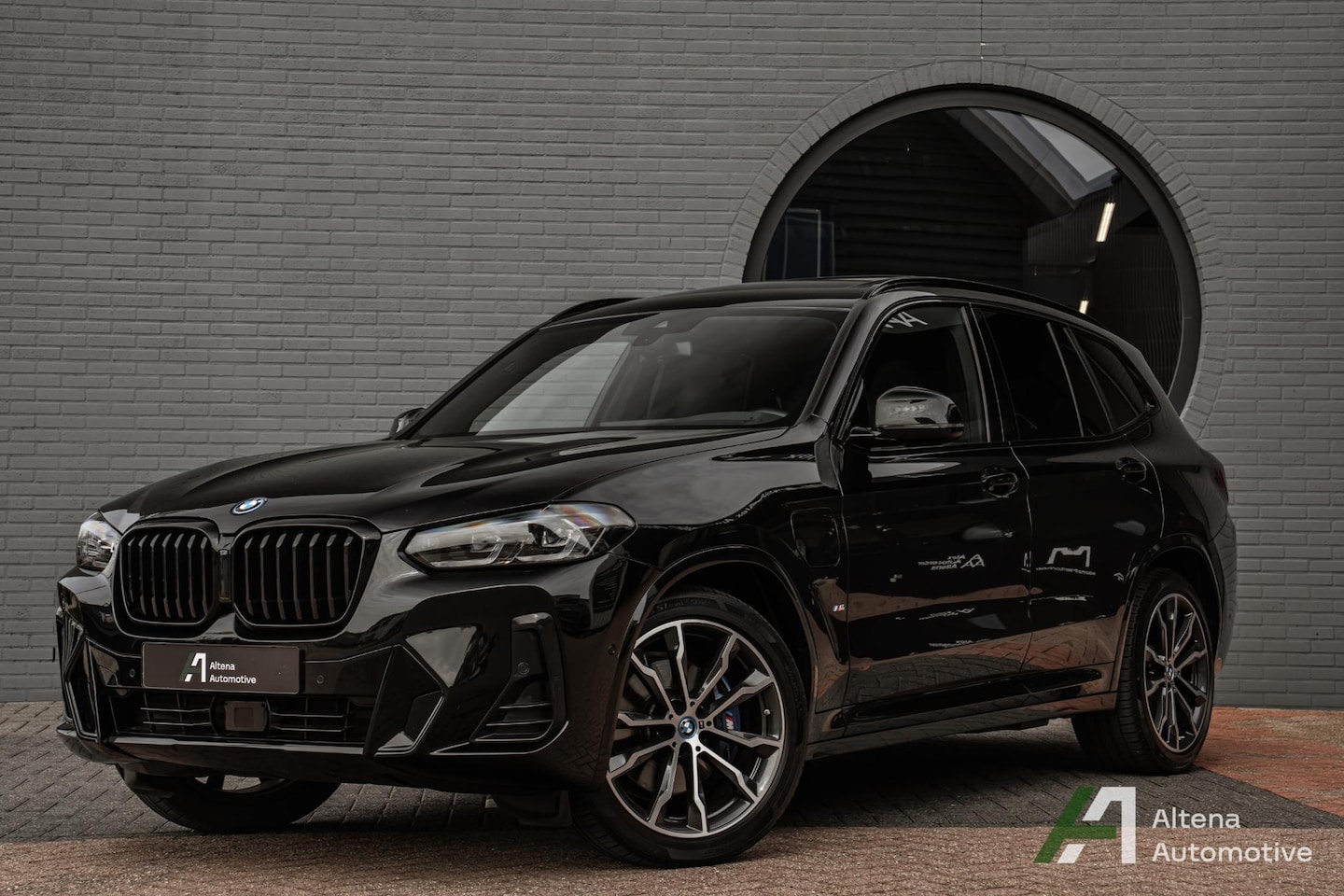 BMW X3 - xDrive30e High Executive M-sport, BTW, M-sportstoelen Panorama dak, Harman Kardon, Adaptie - AutoWereld.nl
