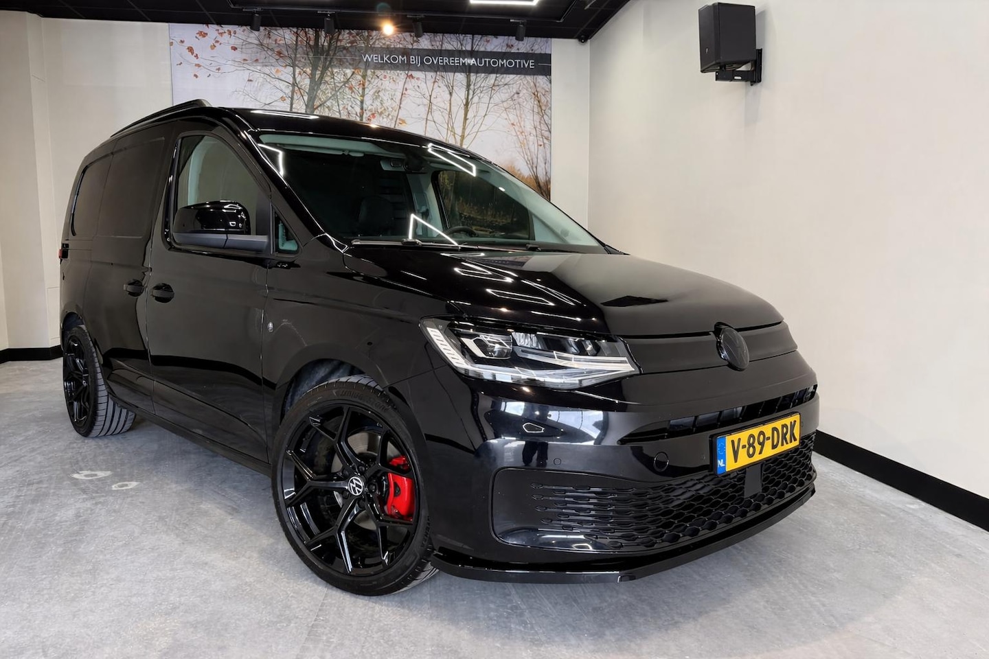 Volkswagen Caddy Cargo - 2.0 TDI 122pk DSG Black Edition | 19" Black | Standkachel |Trekhaak | Leder int. | Virtual - AutoWereld.nl