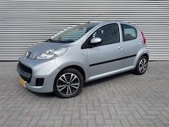 Peugeot 107 - 1.0-12V XS bouwjaar 2012 met airco / toerenteller
