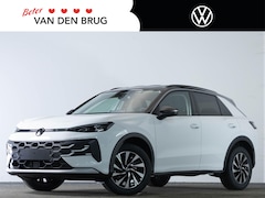 Volkswagen T-Roc - Life First Edition 1.5 eTSI 116 PK | Trekhaak | Stuur & Stoelverwarming | Achteruitrijcame