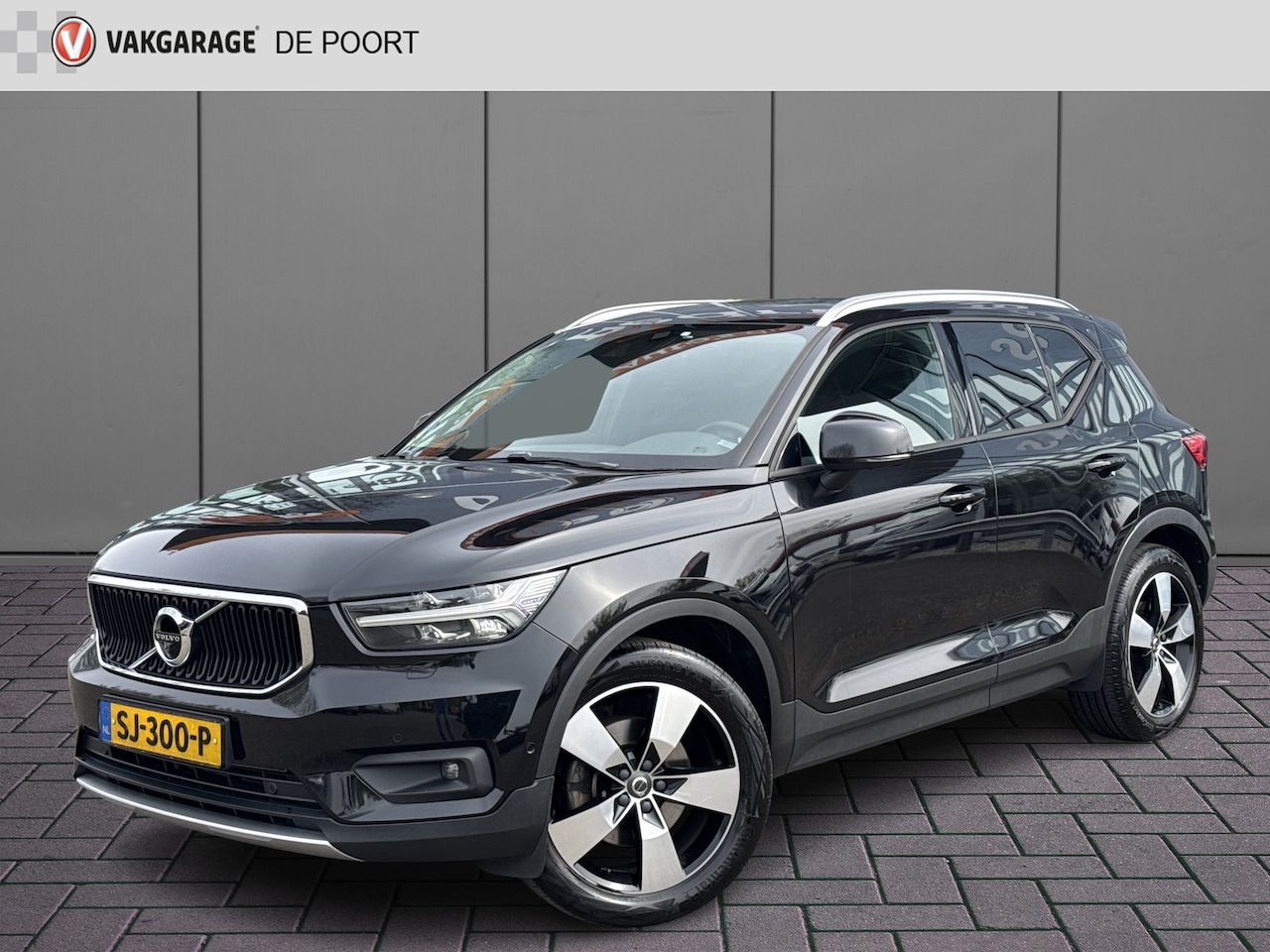 Volvo XC40 - 2.0 T5 AWD Intro Edition | NL-auto | Vol opties | Pano | Trekhaak | Adapt Cruisec. - AutoWereld.nl