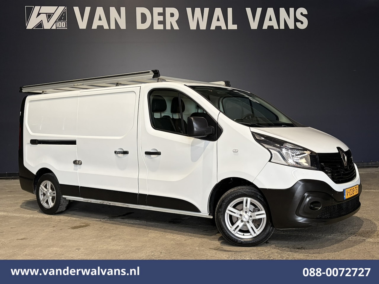 Renault Trafic - 1.6 dCi 122pk L2H1 Euro6 Airco | Imperiaal | Trekhaak | Navigatie | LM velgen | Cruisecont - AutoWereld.nl