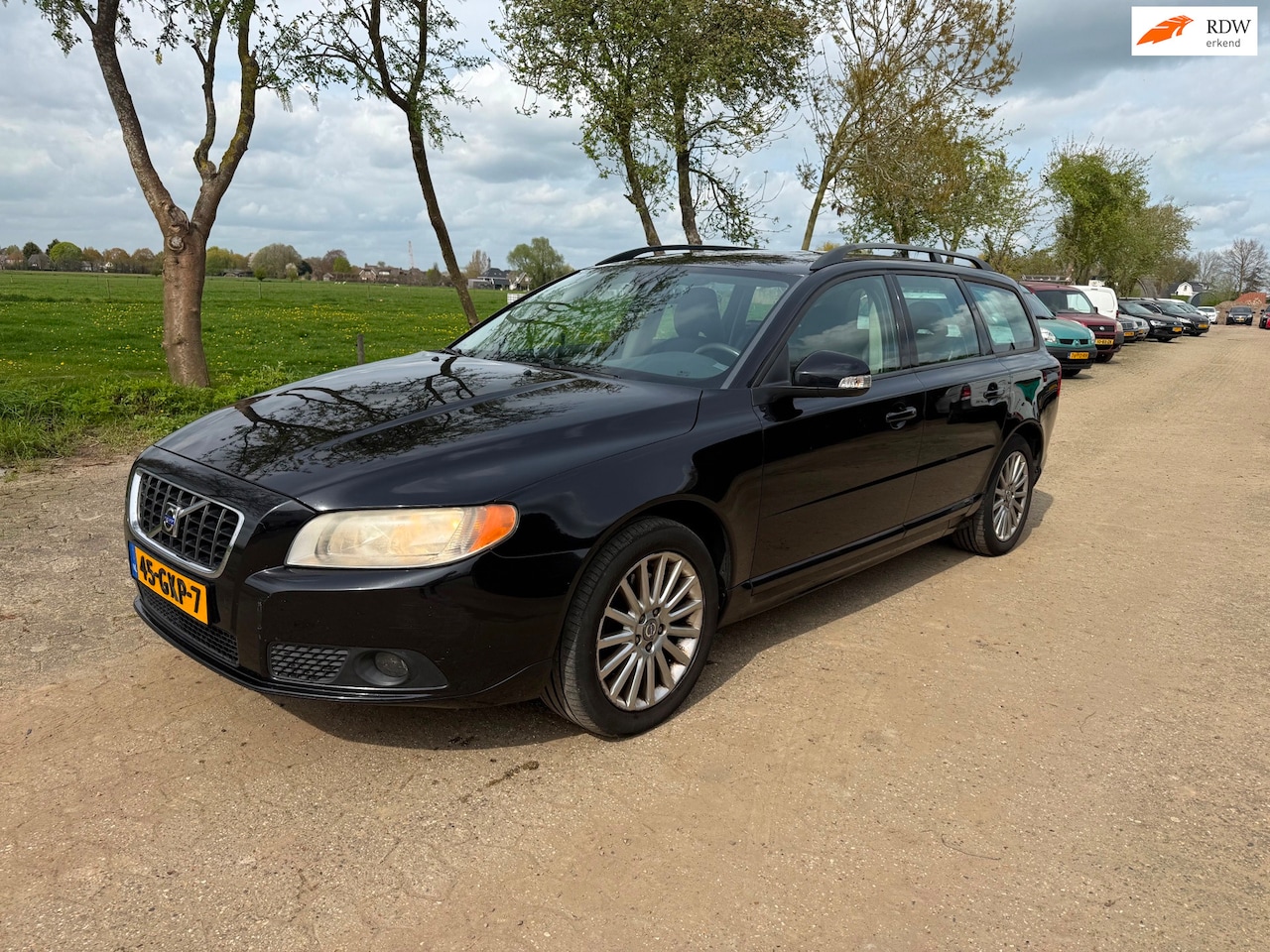 Volvo V70 - 2.5T Momentum Lees Tekst ! - AutoWereld.nl