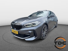 BMW 1-serie - 120i High Executive Edition M PANO CAMERA LEER HEAD-UP