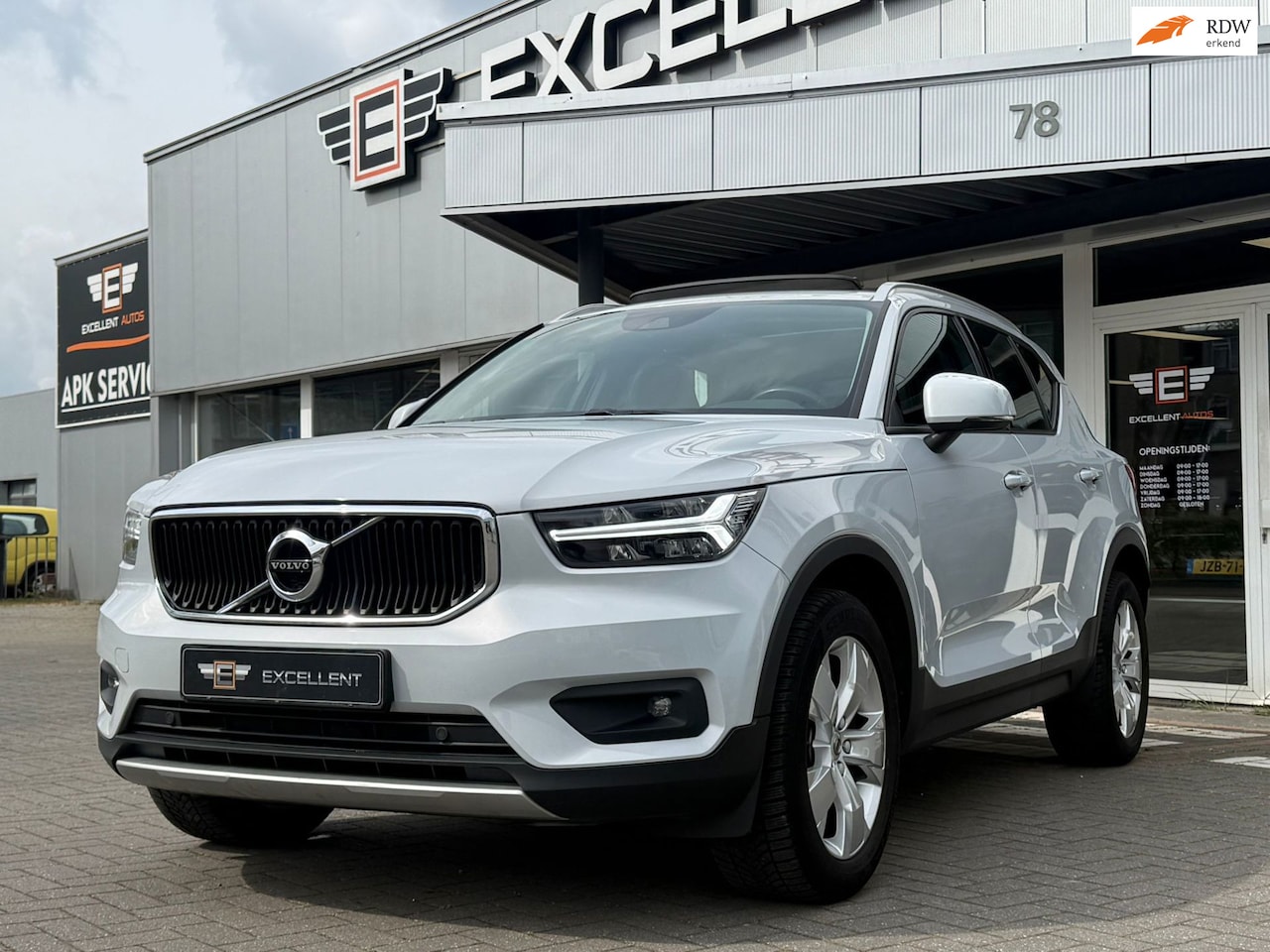 Volvo XC40 - 1.5 T2 Momentum Pro | Panoramadak - AutoWereld.nl