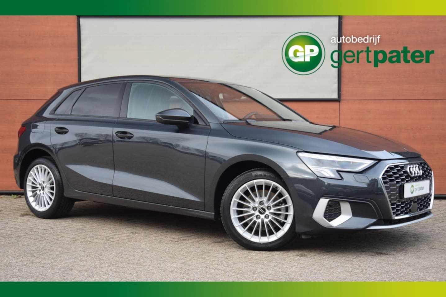 Audi A3 - 40TFSI e Advanced/S-Line interieur/AdaptiveCruise/Camera/ParkAss - AutoWereld.nl