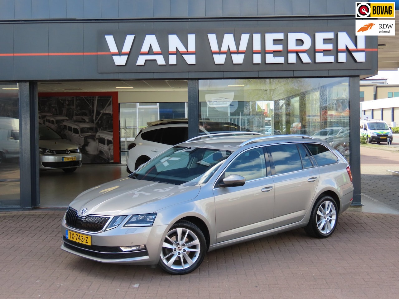 Skoda Octavia Combi - 1.0 TSI Greentech Style Business LED Leder Stoelverwarming PDC NAP - AutoWereld.nl