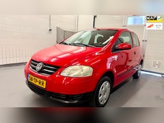 Volkswagen Fox - 1.2 Trendline | Airco | 1 Jaar APK | Centraal Deur