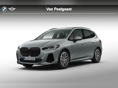 BMW 2-serie Active Tourer - 225e xDrive | M Sportpakket | Premium Pack | Comfort Pack | Travel Pack | Trekhaak