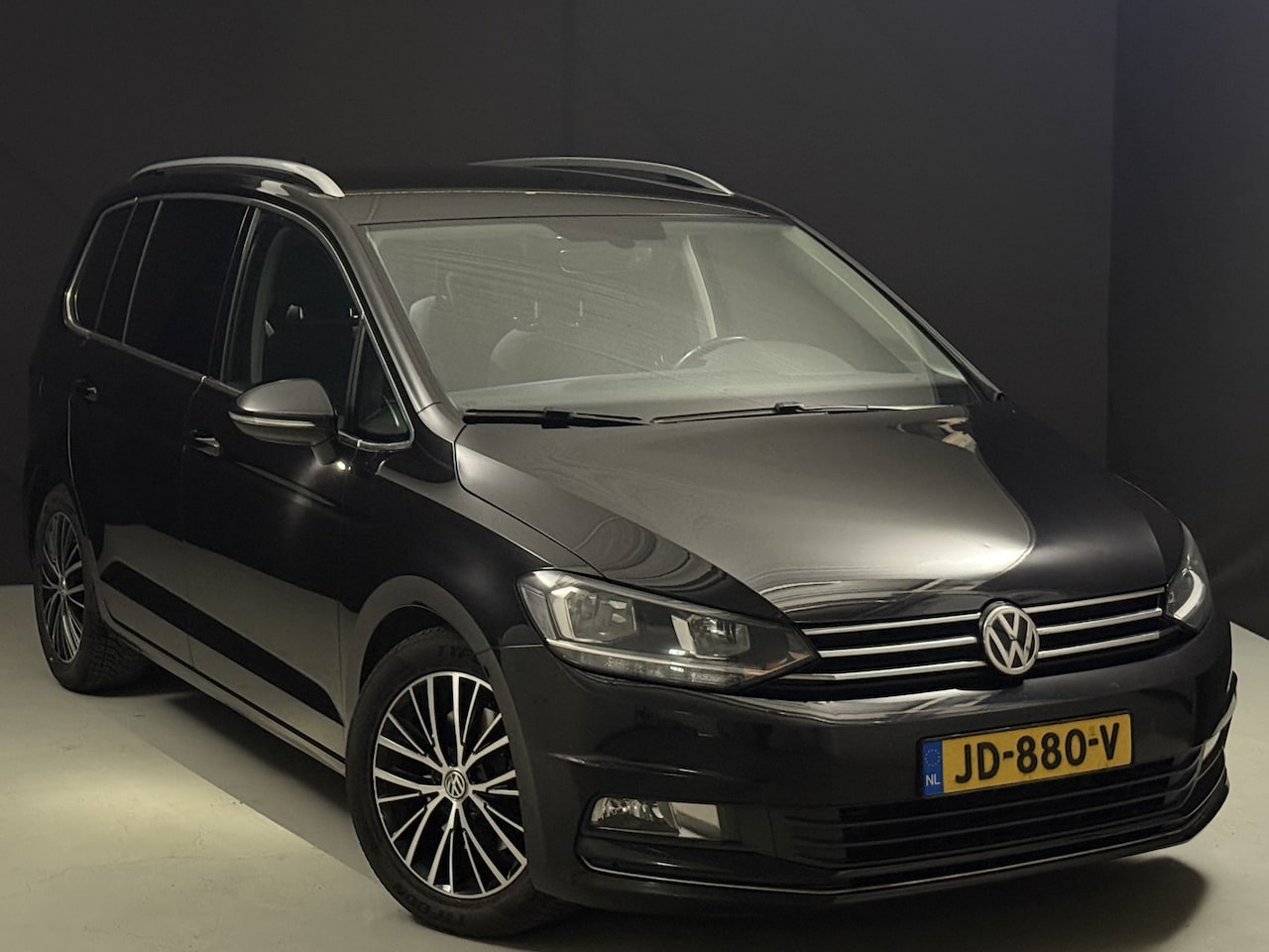 Volkswagen Touran - 2.0 TDI SCR Highline *7 Persoons*Automaat* - AutoWereld.nl