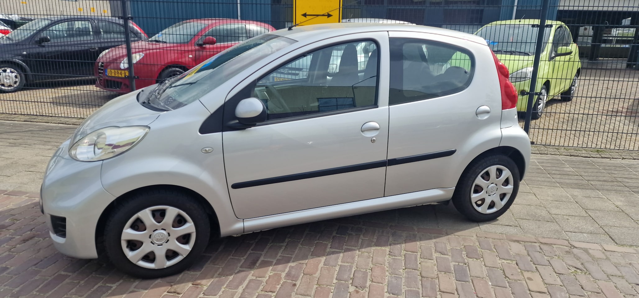 Peugeot 107 - 1.0-12V XS