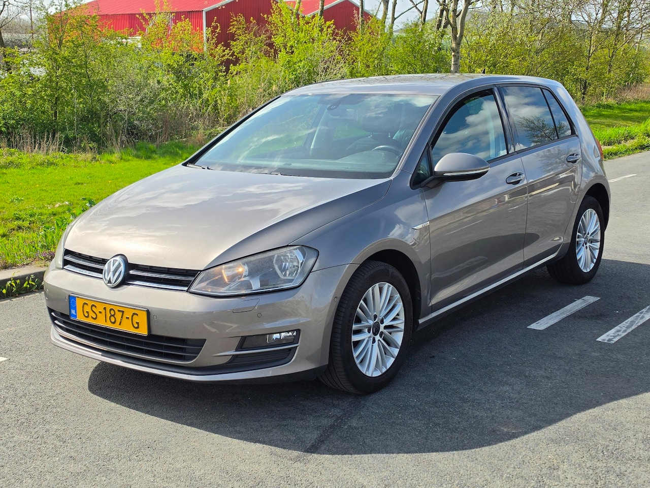 Volkswagen Golf - 1.4 TSI Highline / AIRCO / NAVI - AutoWereld.nl