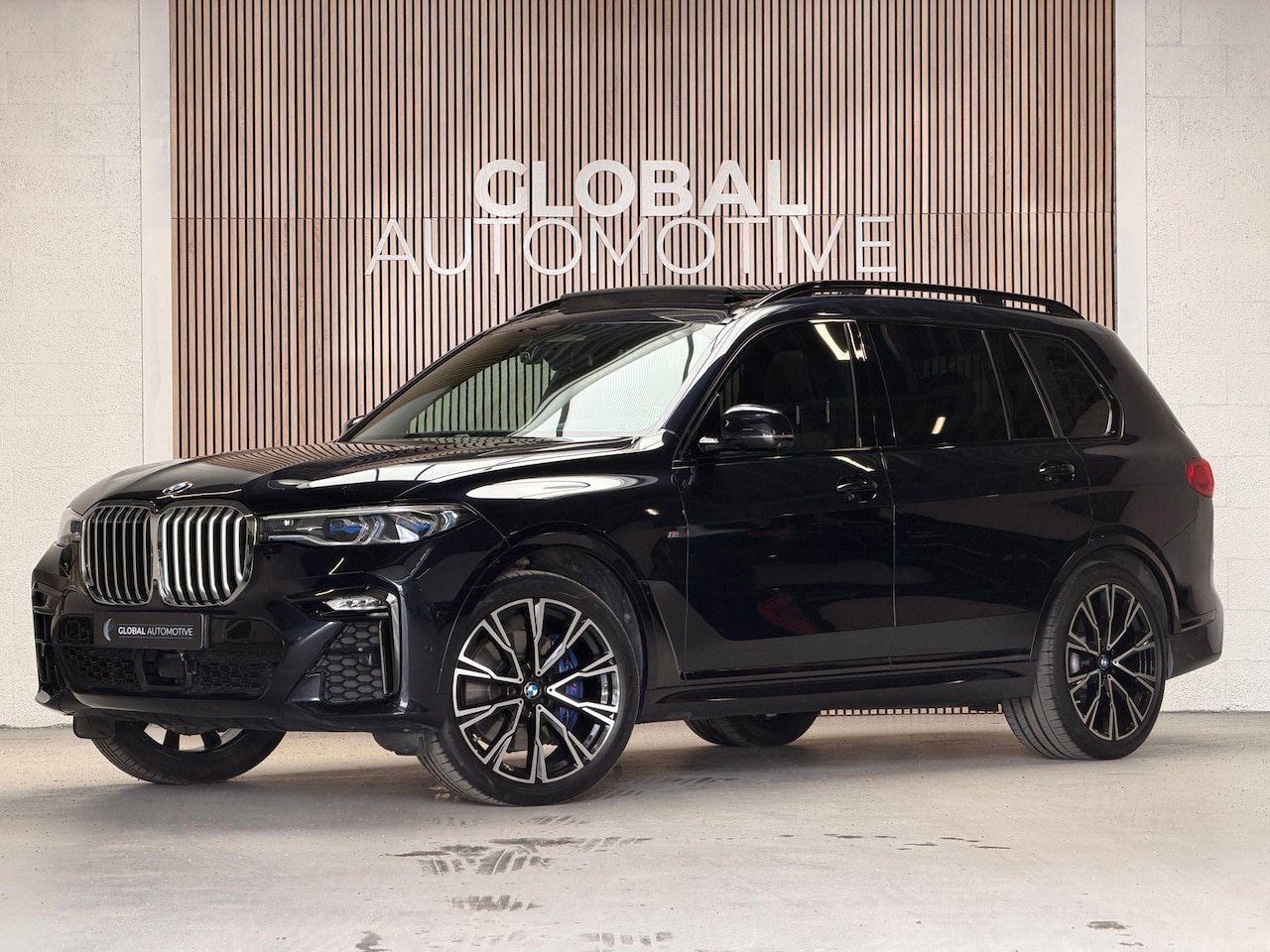 BMW X7 - XDrive40i High Executive - M SPORT - SKYLOUNGE - LASER LAMPEN - AutoWereld.nl