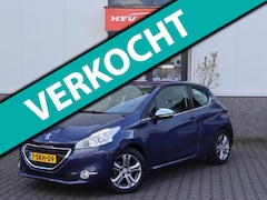 Peugeot 208 - 1.2 VTi Allure (lichte schade)