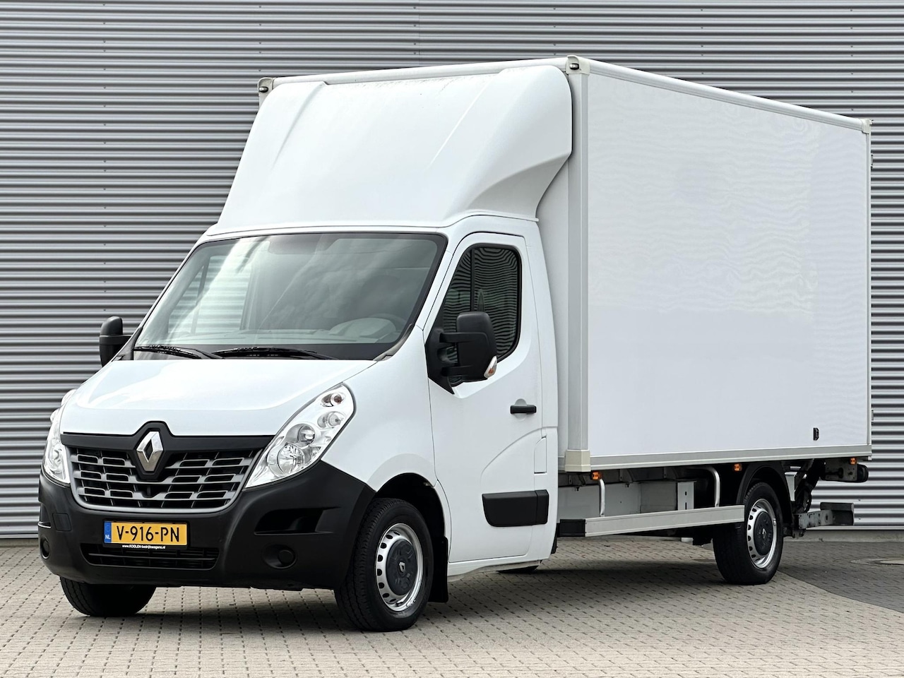 Renault Master - T35 2.3 dCi Bakwagen met laadklep - AutoWereld.nl