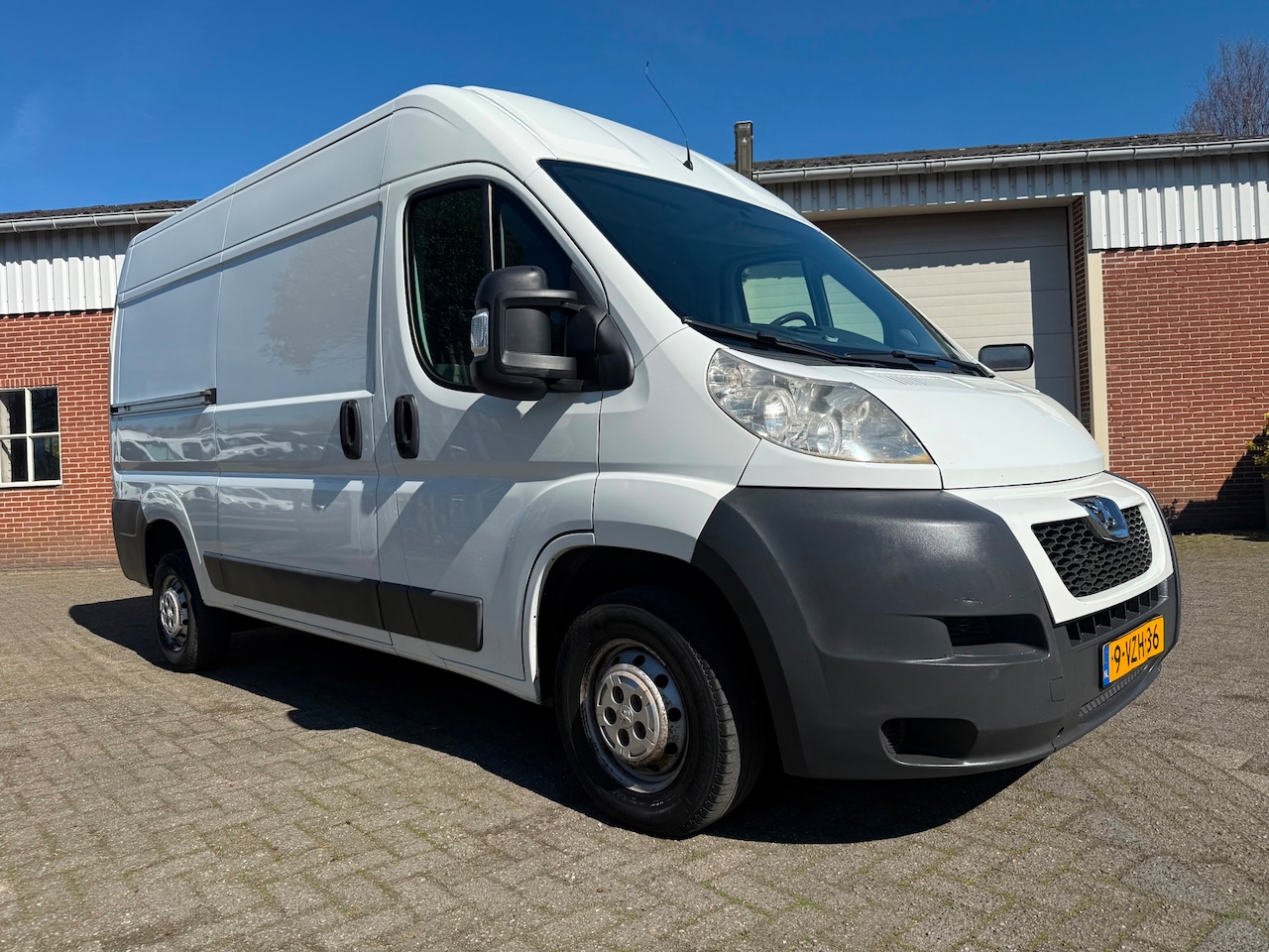Peugeot Boxer - 335 2.2 HDI L2H2 airco 100% technisch - AutoWereld.nl