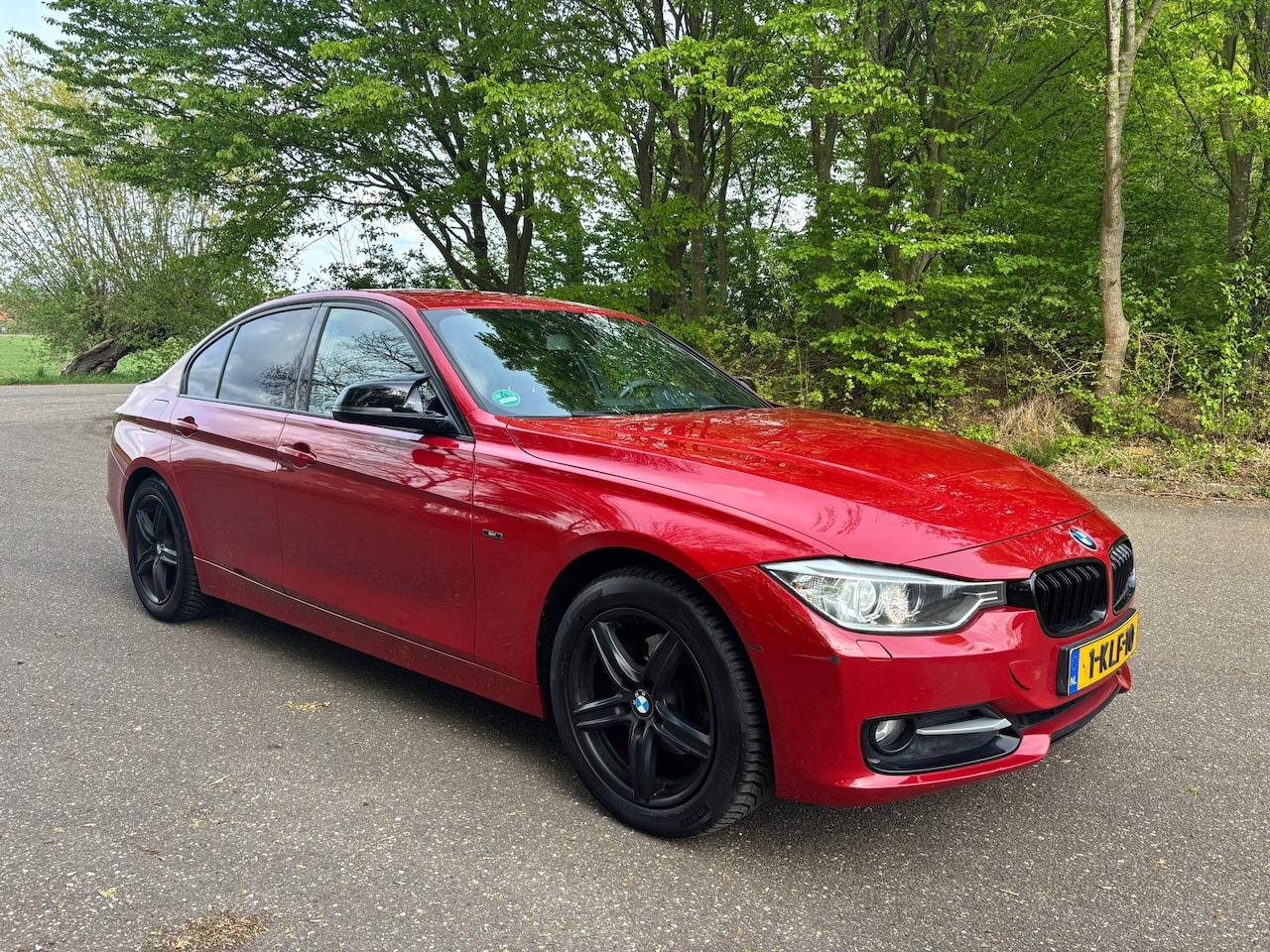BMW 3-serie - 320i M-Sport Edition | M-stuurwiel | Leder | Xenon |Navi - AutoWereld.nl