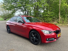 BMW 3-serie - 320i M-Sport Edition | M-stuurwiel | Leder | Xenon |Navi