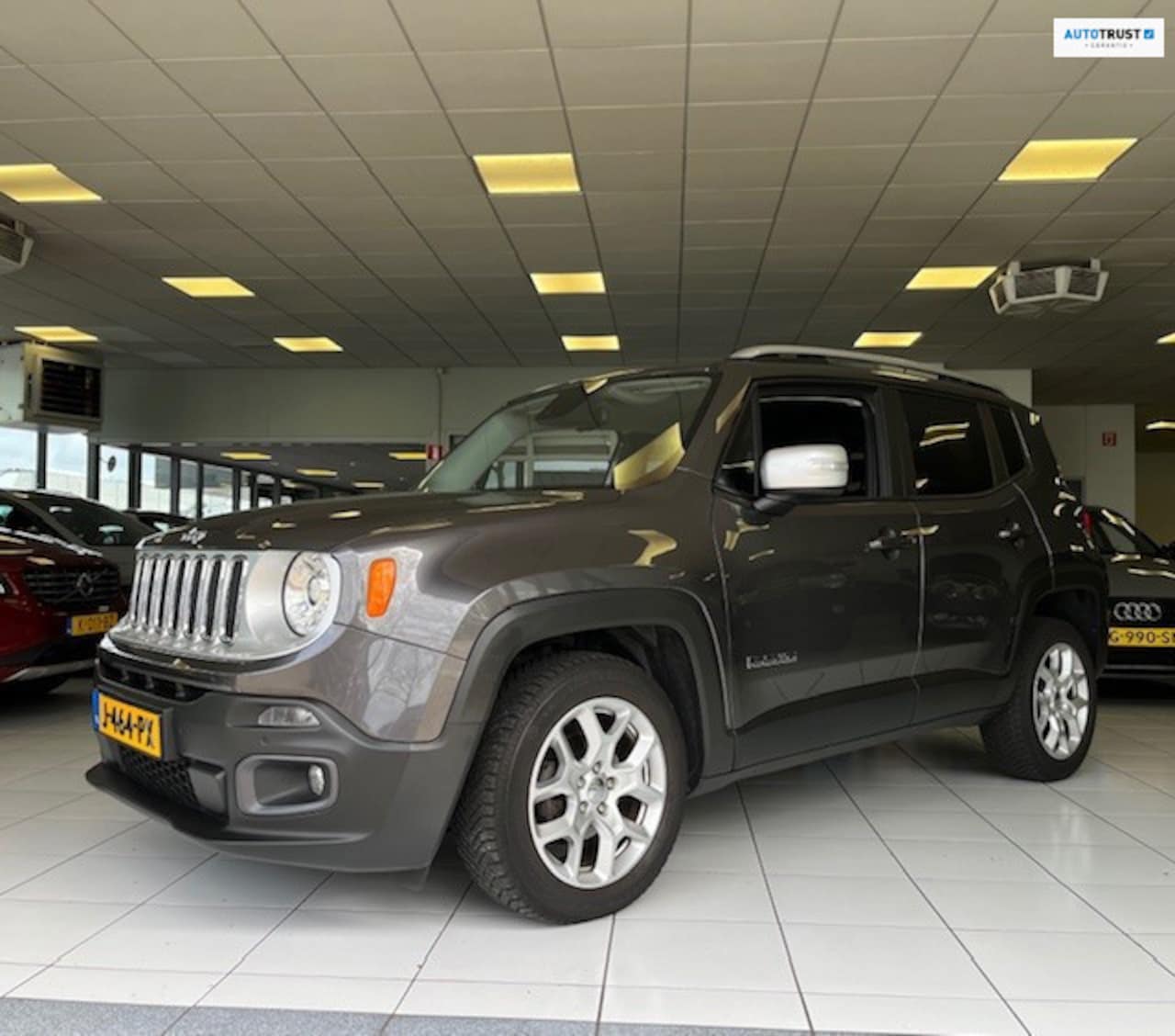 Jeep Renegade - 1.4 MultiAir Limited/Automaat/Trekhaak/Navi/Cruise/Bluetooth - AutoWereld.nl