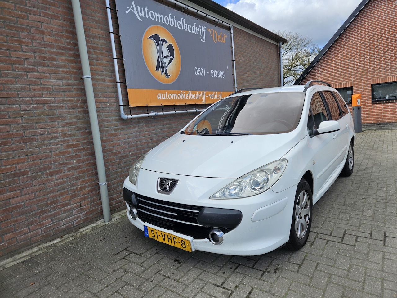 Peugeot 307 Break - 1.6 HDiF Premium 1.6 HDiF Premium - AutoWereld.nl