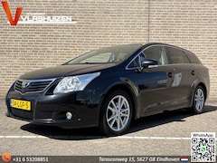 Toyota Avensis Wagon - 1.8 VVTi Business | Climate | Cruise | Navi | PDC | Trekhaak |