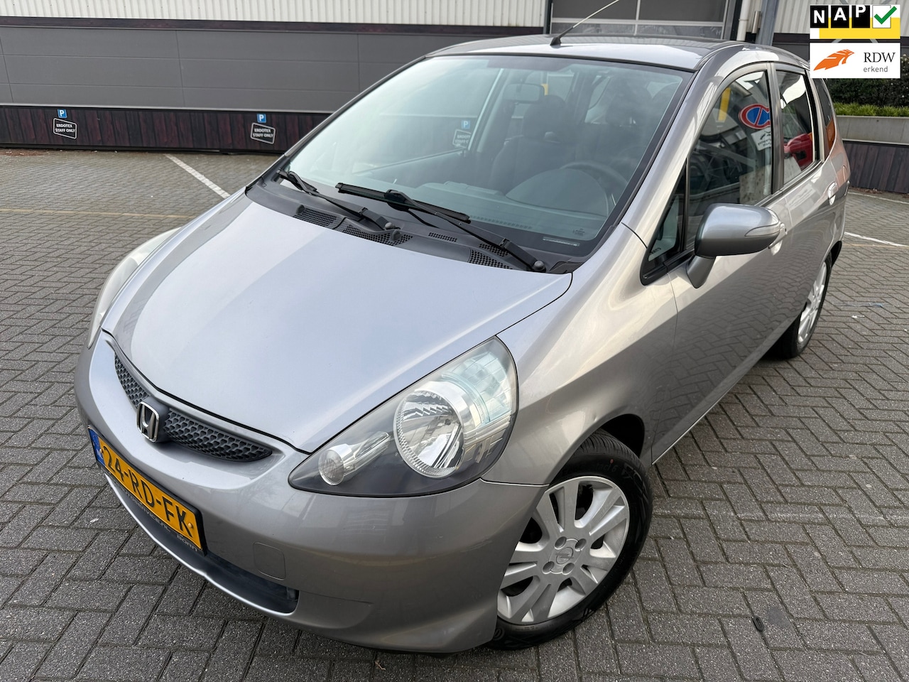 Honda Jazz - 1.4 LS*NEW APK*NAP*AIRCO*ELKT-RAAM - AutoWereld.nl