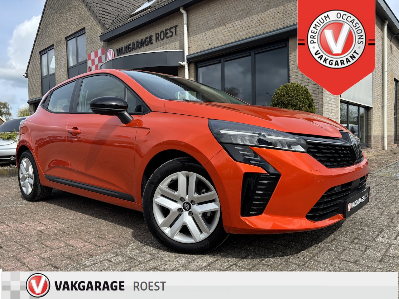 Renault Clio - 5DRS 1.6 E-Tech Full Hybrid Automaat Evolution Full LED / Carplay / Cruise control - AutoWereld.nl