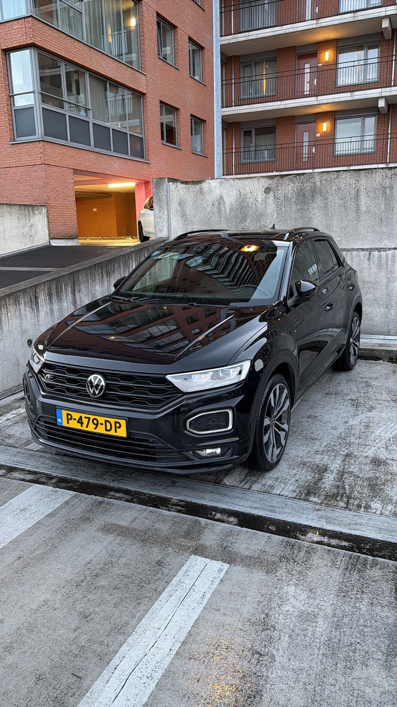 Volkswagen T-Roc - 1.5 TSI Sport Business R - AutoWereld.nl