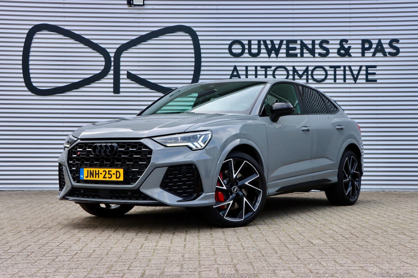 Audi Q3 Sportback - TFSI RS | DEALERONDERHOUDEN | LEER | VIRTUAL | SONOS - AutoWereld.nl