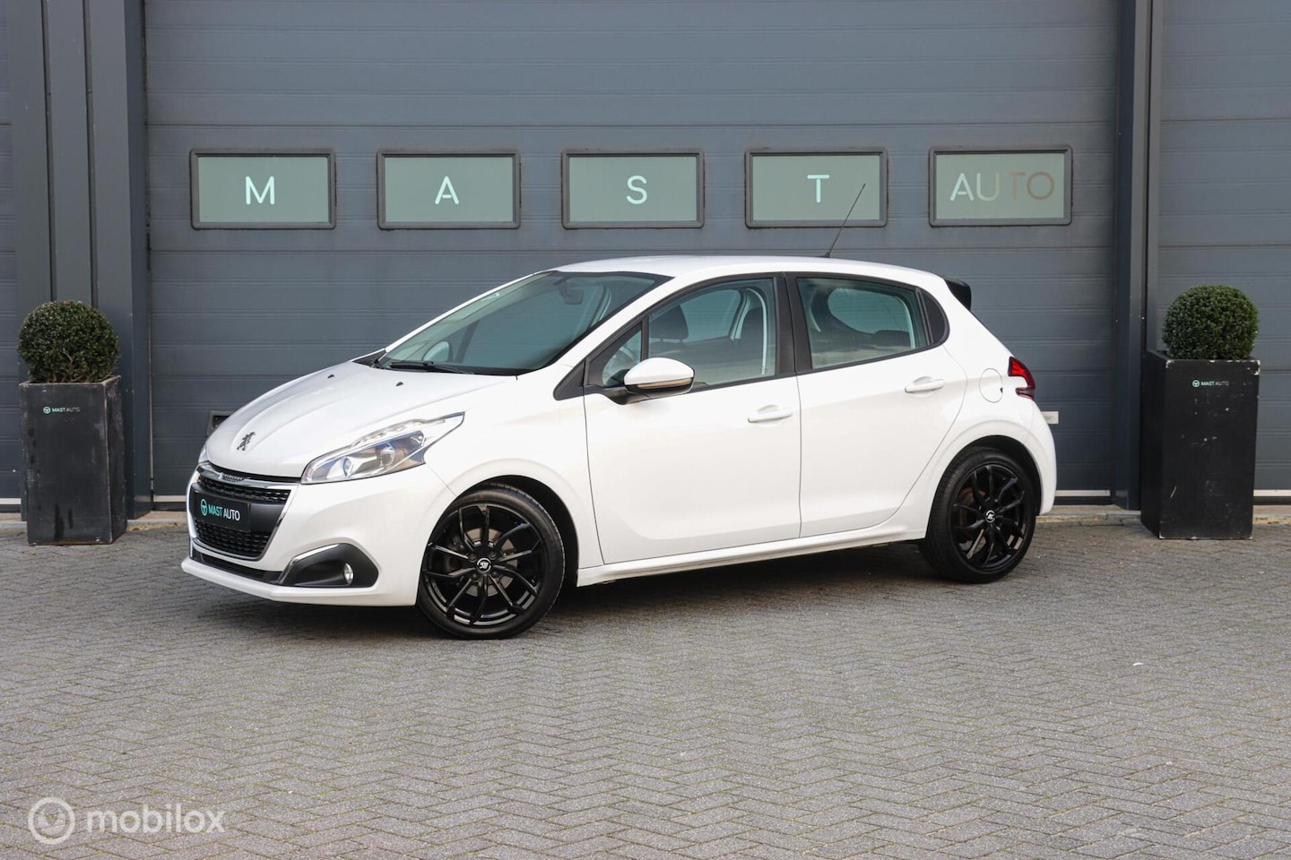 Peugeot 208 - 1.2 PureTech Access|Airco|Carplay|NAVI|Cruise - AutoWereld.nl