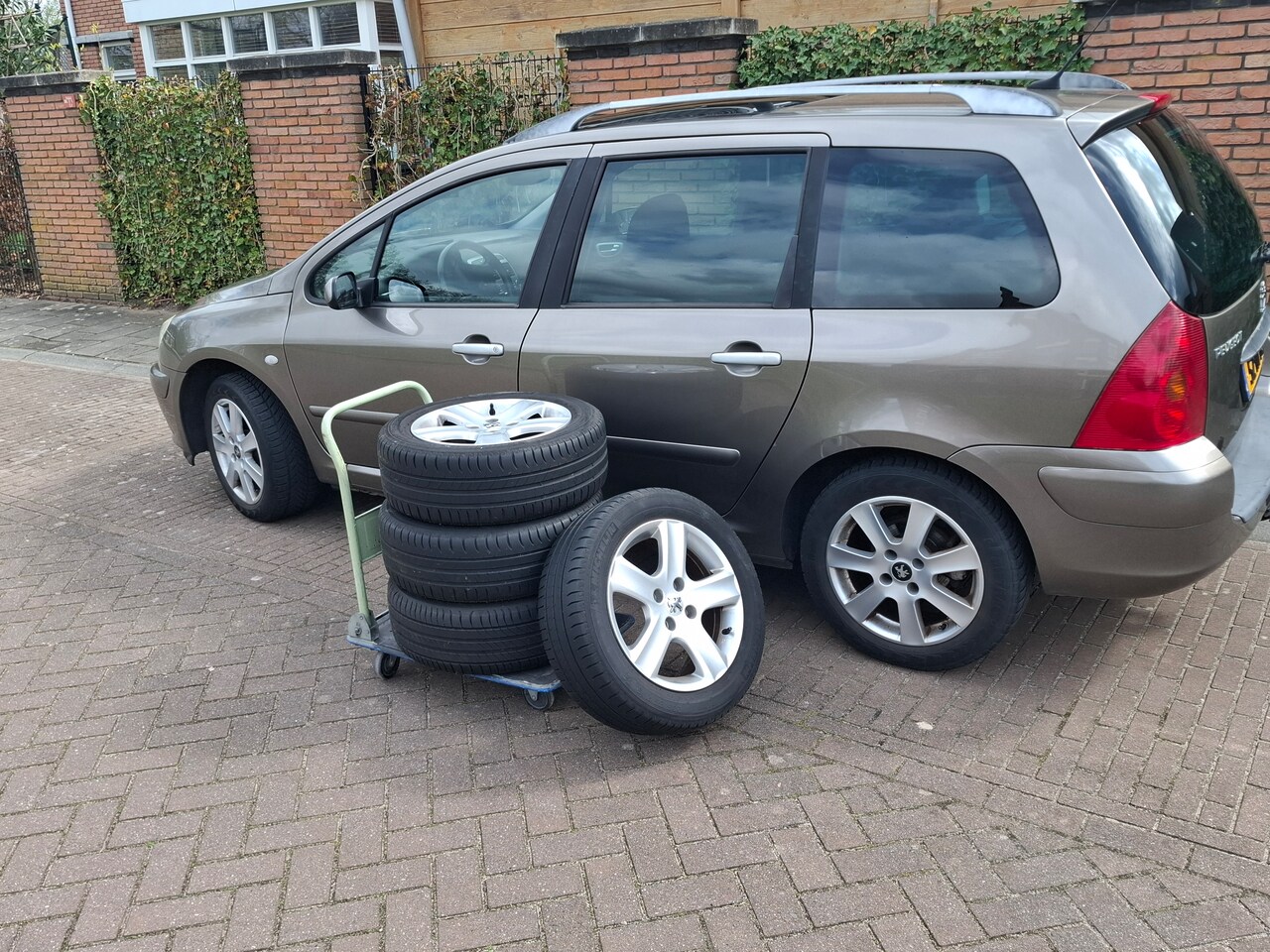 Peugeot 307 SW - 2.0 16V - AutoWereld.nl