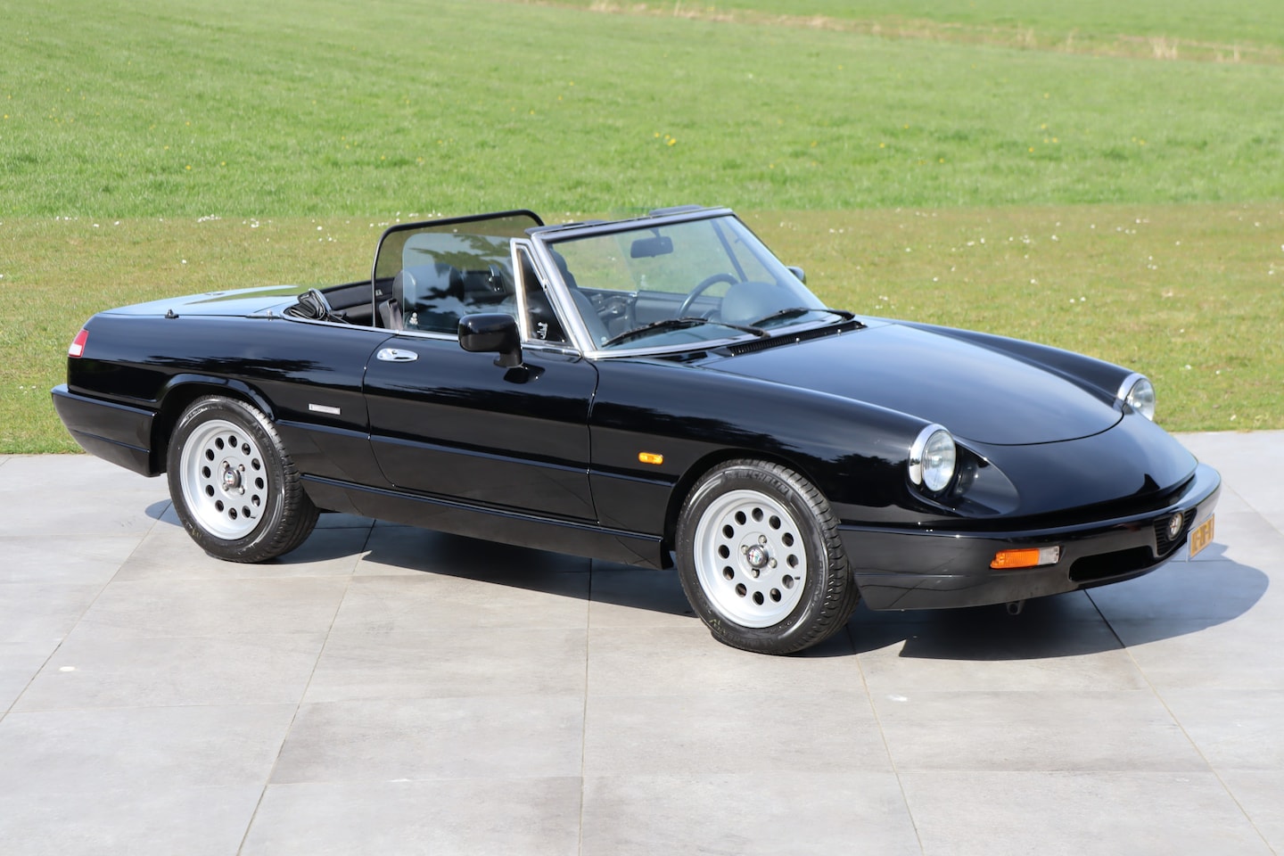 Alfa Romeo Spider - Veloce 2.0 - Low Mileage - AutoWereld.nl