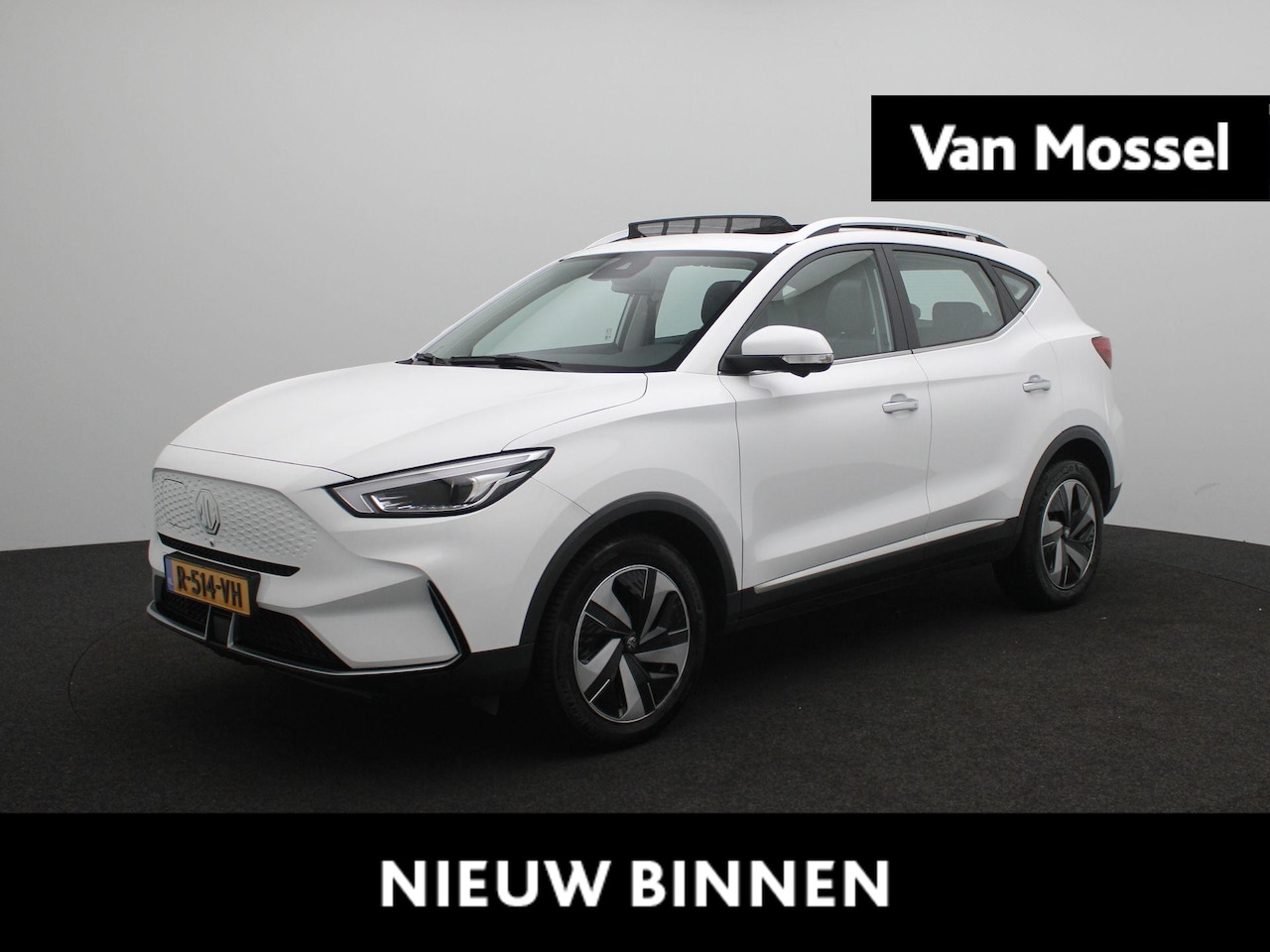 MG ZS - Standard Range Luxury 50 kWh | Panoramadak | Leder | Camera | Carplay | Stoelverwarming | - AutoWereld.nl
