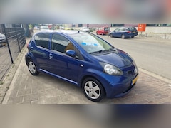 Toyota Aygo - 1.0-12V +