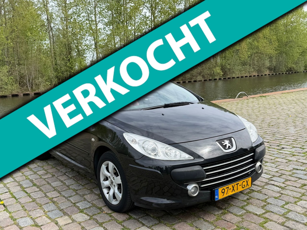 Peugeot 307 CC - 2.0-16V Cabriolet Automaat leerbekeleding nw apk cruis control elektrische ramen cv op afs - AutoWereld.nl