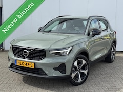 Volvo XC40 - B4 Plus Dark | Trekhaak | Adaptive cruise | Elek.verst.voorstoelen