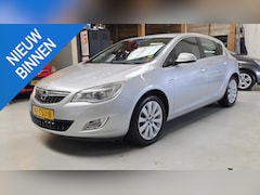 Opel Astra - 1.4 Turbo Cosmo Navi, Bluetooth, Nieuwe APK, Clima, NAP, LMV,