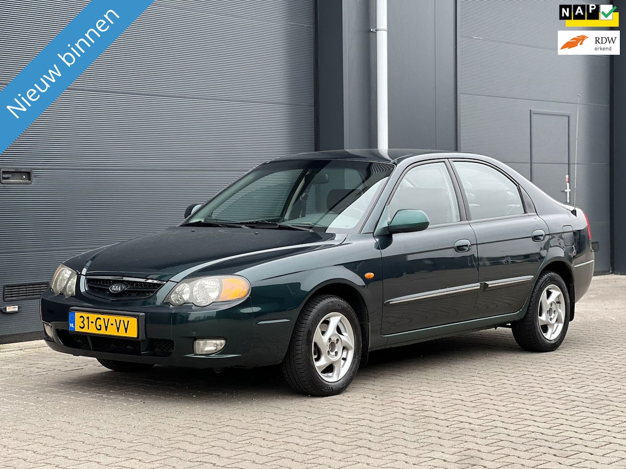 Kia Shuma - 1.6-16V LS + AIRCO + TREKHAAK + LMV - AutoWereld.nl