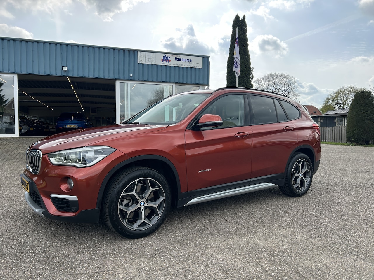 BMW X1 - xDrive20i High Executive 30.056 Km! - AutoWereld.nl