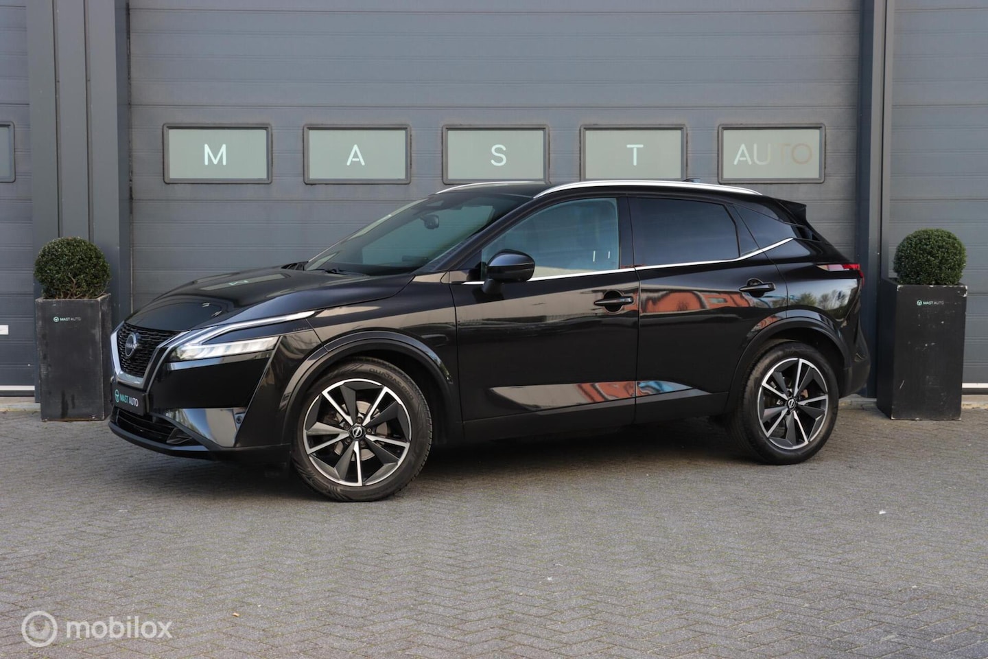 Nissan Qashqai - 1.3 MHEV Acenta|AUT|PANO|Camera|LED|Elek. stoel - AutoWereld.nl